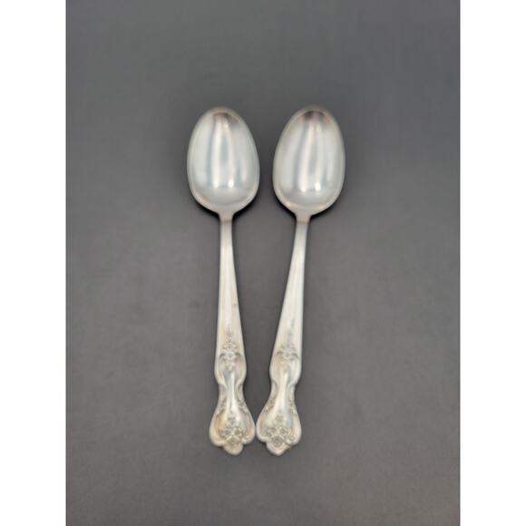 Set of 2 WM Rogers Silverplate Flatware Spoon Magnolia Extra Plate - Picture 1 of 10